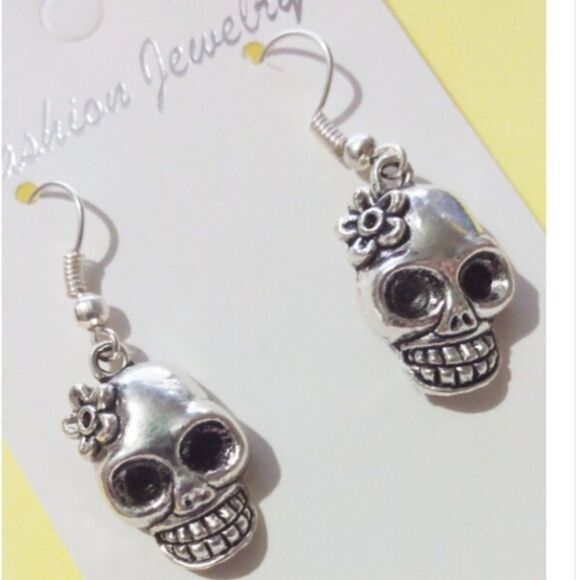 Jewelry - (C1) Skull Earrings